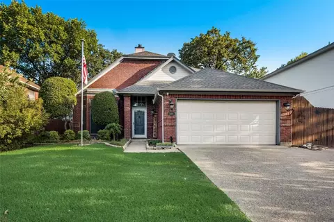5104 Oak Gate Ct, Arlington, TX 76016