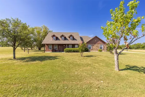2128 Benton Ln, Greenville, TX 75401