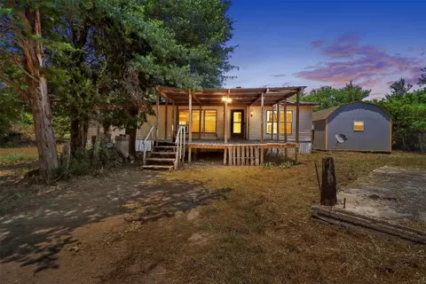 9153 Bouncer Rd, Quinlan, TX 75474