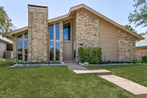 1520 Shonka Dr, Carrollton, TX 75007