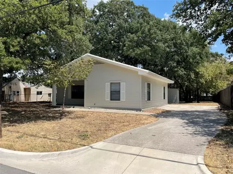3010 Hiawatha Trl, Lake Worth, TX 76135