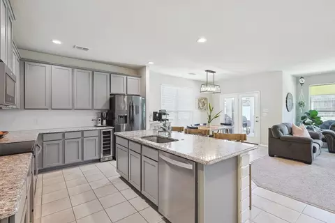 5609 Las Lomas Ln, Denton, TX 76208