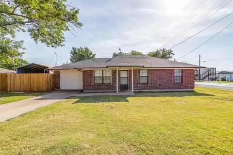 401 N Waxahachie Ave, Bardwell, TX 75101