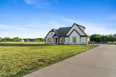 4401 Jock Ewing Cir, Royse City, TX 75189