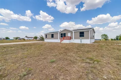 9316 Kansas St, Joshua, TX 76058