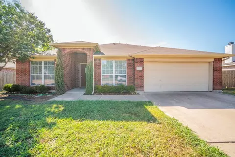 1101 Ben Dr, Burleson, TX 76028