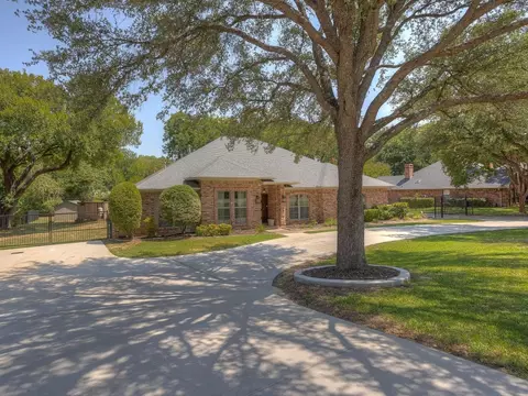 4216 Cheshire Dr, Colleyville, TX 76034