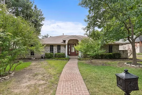 9028 Glen Springs Dr, Dallas, TX 75243
