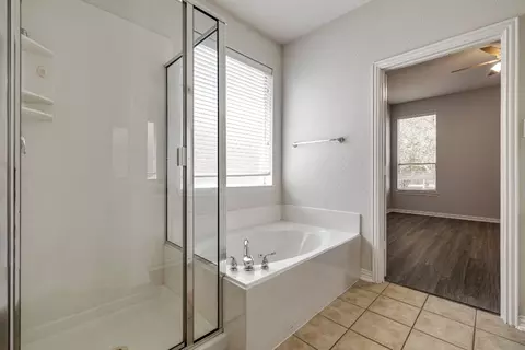 312 Brasher Ln, Euless, TX 76040 photo 9