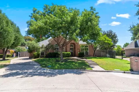 8109 Sunscape Ct, Fort Worth, TX 76123