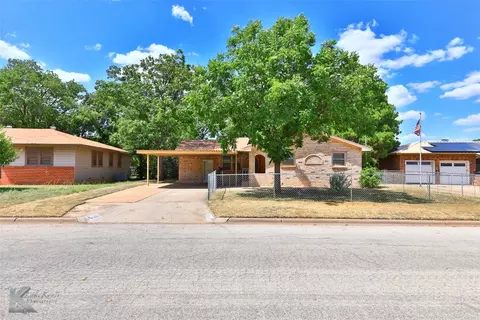 2112 S 34th St, Abilene, TX 79605