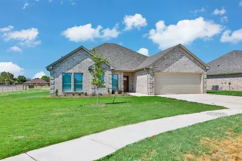 505 N Neu Dr, Lindsay, TX 76250