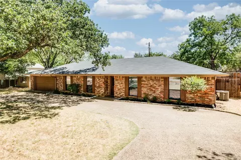 924 Highland Village Rd, Highland Village, TX 75077