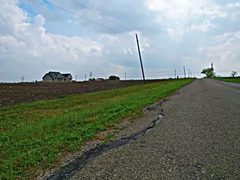 14804 Stringtown Rd, Rogers, TX 76569 photo 8