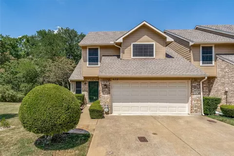 439 Oak Leaf Dr, Duncanville, TX 75137
