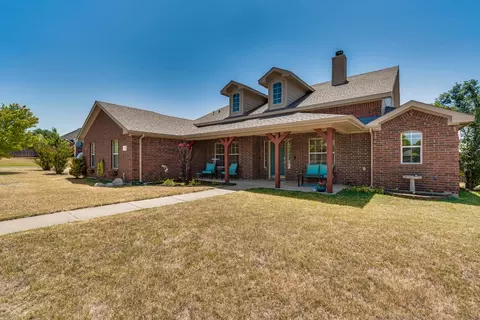 1710 Sage Dr, Midlothian, TX 76065