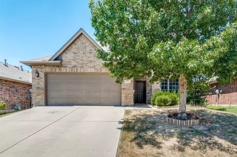 6137 Redear Dr, Fort Worth, TX 76179