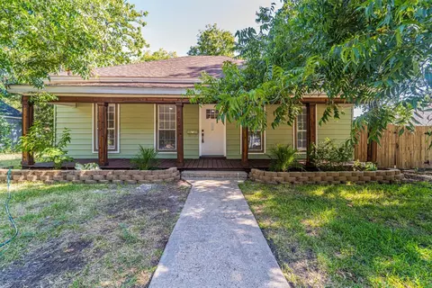 505 Maple St, Farmersville, TX 75442