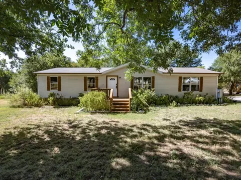 184 Brazos Valley Ln, Weatherford, TX 76087