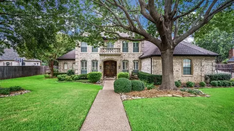 3910 High Point Dr, Grapevine, TX 76051