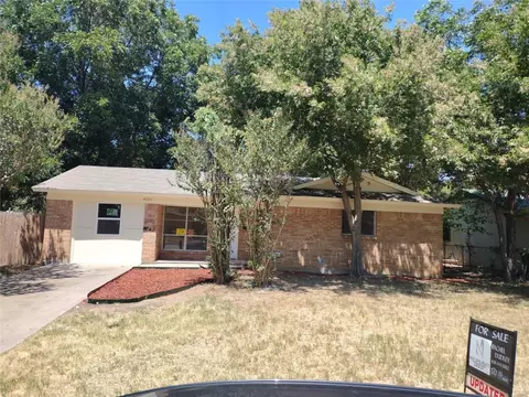 4721 Marshall St, Forest Hill, TX 76119