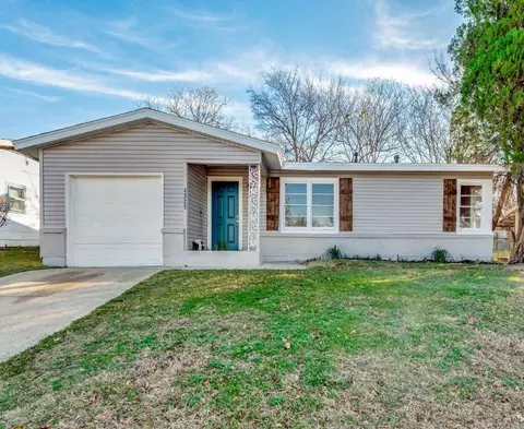 4329 Tahoe Dr, Fort Worth, TX 76119