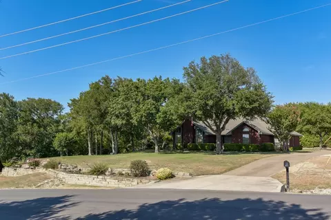 2630 Oak Tree Ln, Midlothian, TX 76065