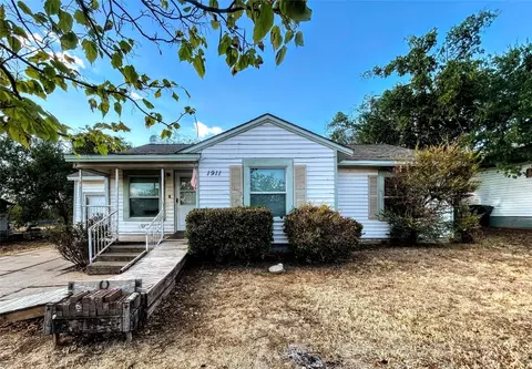 1911 SE 20th St, Mineral Wells, TX 76067