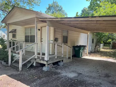 614 Moran St, Gainesville, TX 76240