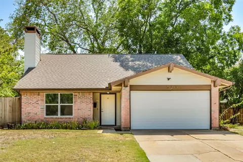 520 Kent Dr, Lewisville, TX 75067