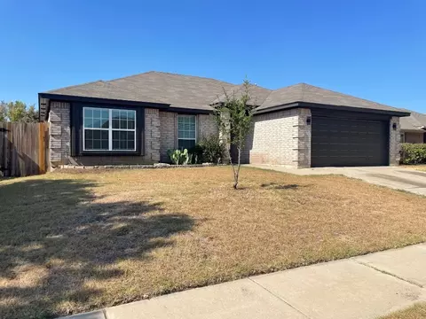 536 Dustin St, Saginaw, TX 76179