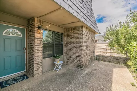 207 E Harwood Rd #40, Euless, TX 76039