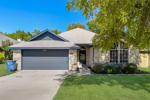 2017 Kenny Ct, Lewisville, TX 75067