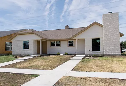 2736 Sherry St, Arlington, TX 76014