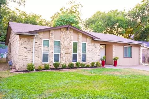 1719 Lake Haven Dr, Irving, TX 75060