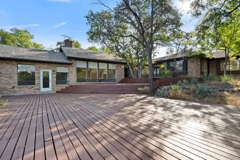 97 Crown Rd, Willow Park, TX 76087