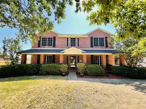 920 Meghann Ln, Waxahachie, TX 75167