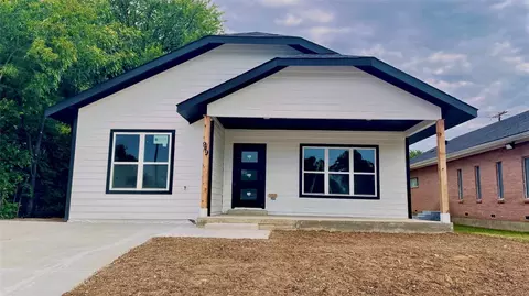 949 Baker, Fort Worth, TX 76104