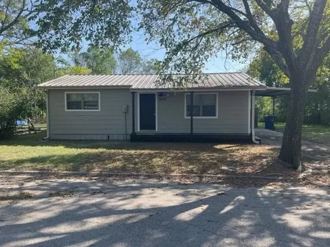2019 Laura St, Caddo Mills, TX 75135