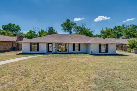 219 Martin Luther Cir, Duncanville, TX 75116
