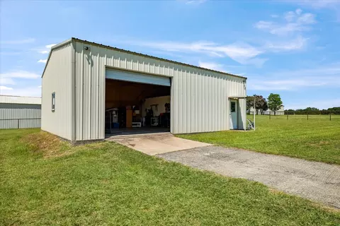 6251 Indian Paint Rd, Aubrey, TX 76227