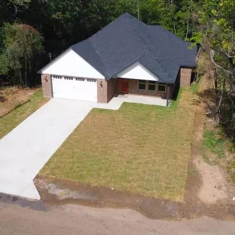 417 Water Board Dr, Trinidad, TX 75163