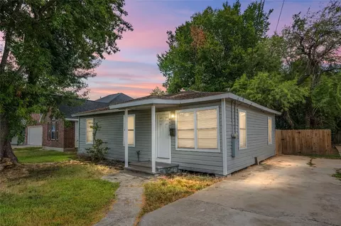 4522 Knoxville St, Houston, TX 77051