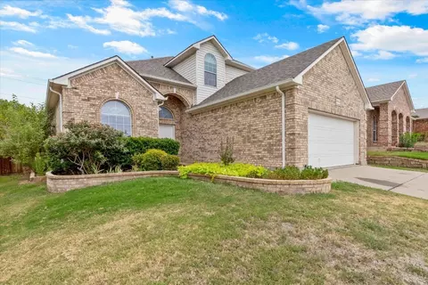 12832 Dorset Dr, Fort Worth, TX 76244