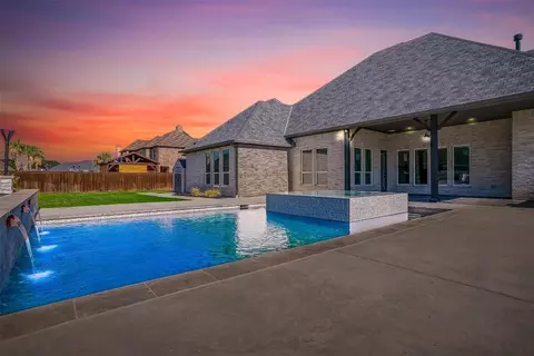 2214 Marquis Ln, Midlothian, TX 76065
