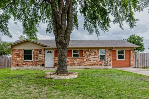 3734 Moon Dr, Mesquite, TX 75150