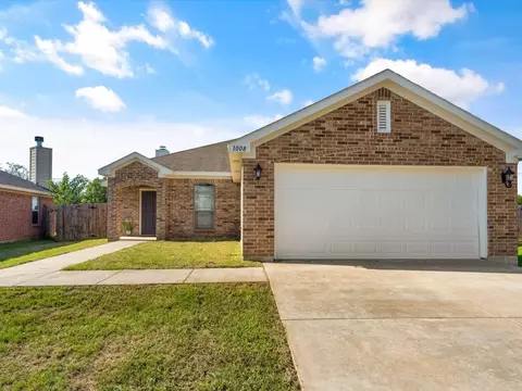 1008 Trinidad Dr, Fort Worth, TX 76140