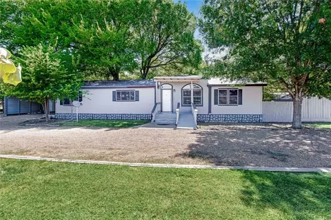 2857 Fall Brook Dr, Crandall, TX 75114