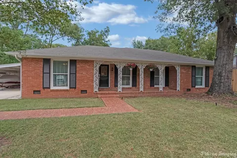 340 Berkshire Pl, Shreveport, LA 71106