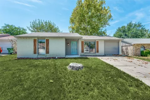 826 Netherland Dr, Arlington, TX 76017